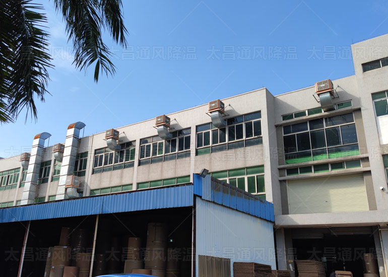 高温车间降温方案,高温厂房降温2种设备