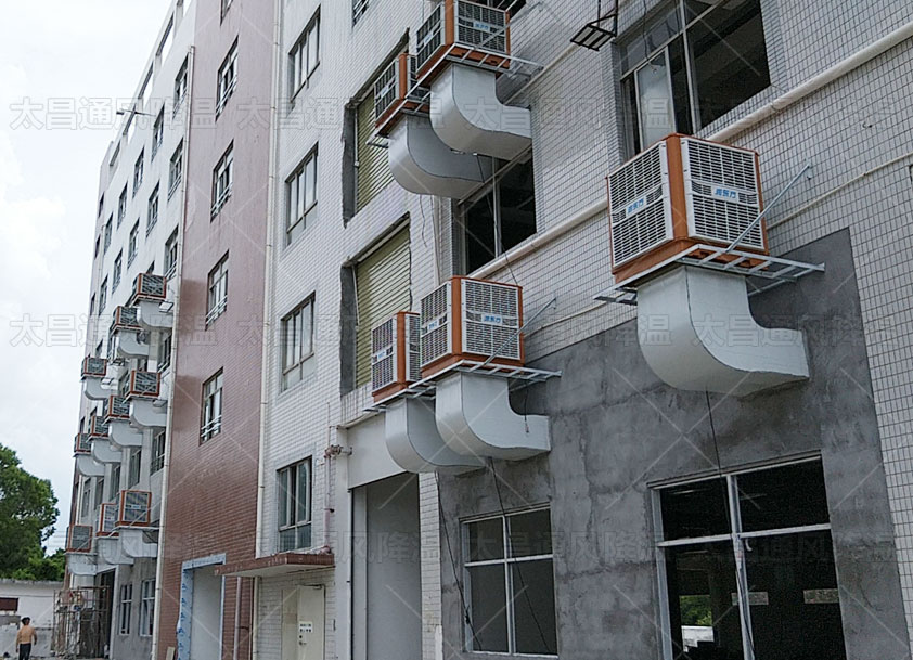 车间闷热怎么办.jpg