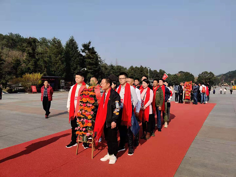 润东方环保空调团队出游jpg