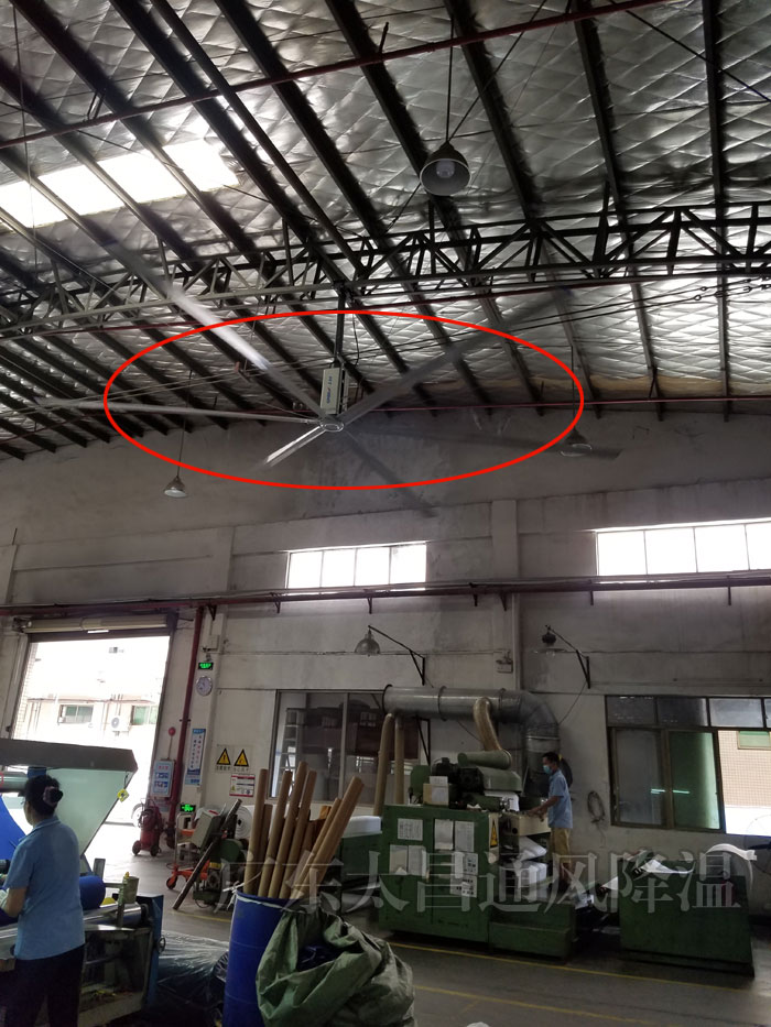 解决大型车间通风降温就选用工业大风扇